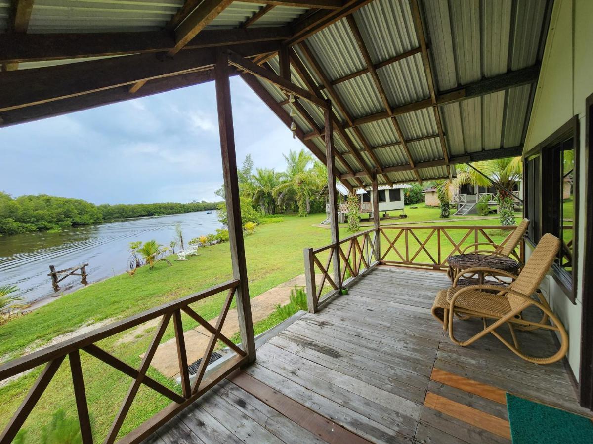 Готель Mb Camp Singkil Gosongtelaga Екстер'єр фото