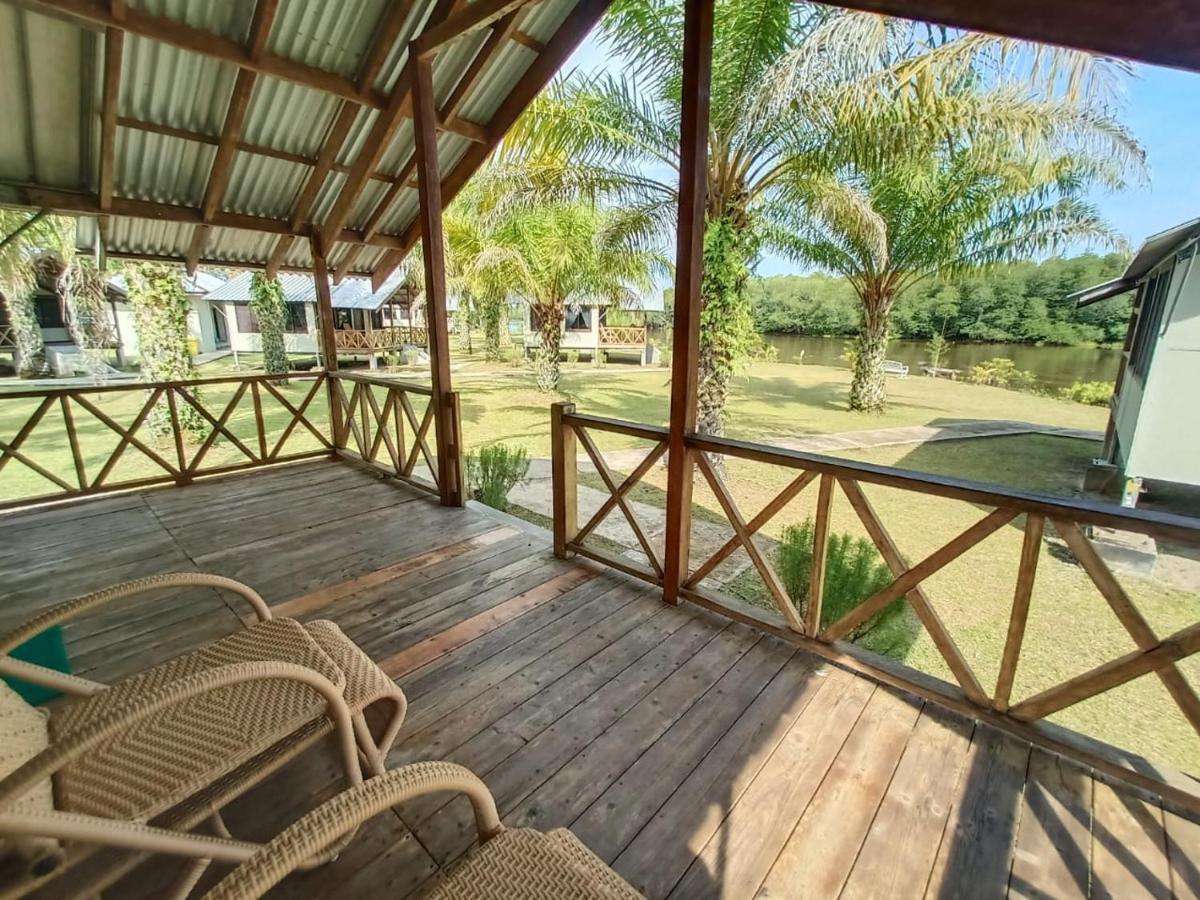 Готель Mb Camp Singkil Gosongtelaga Екстер'єр фото