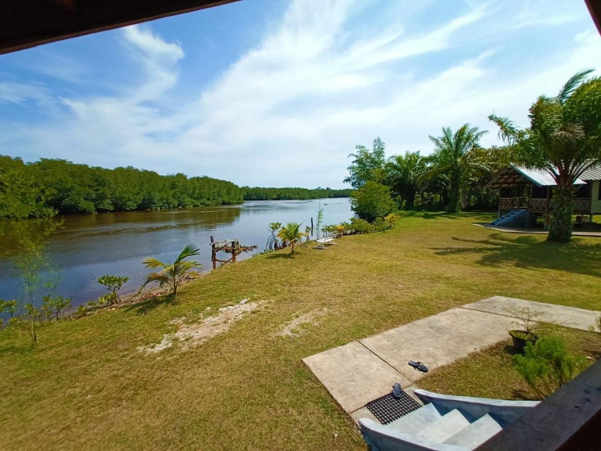 Готель Mb Camp Singkil Gosongtelaga Екстер'єр фото