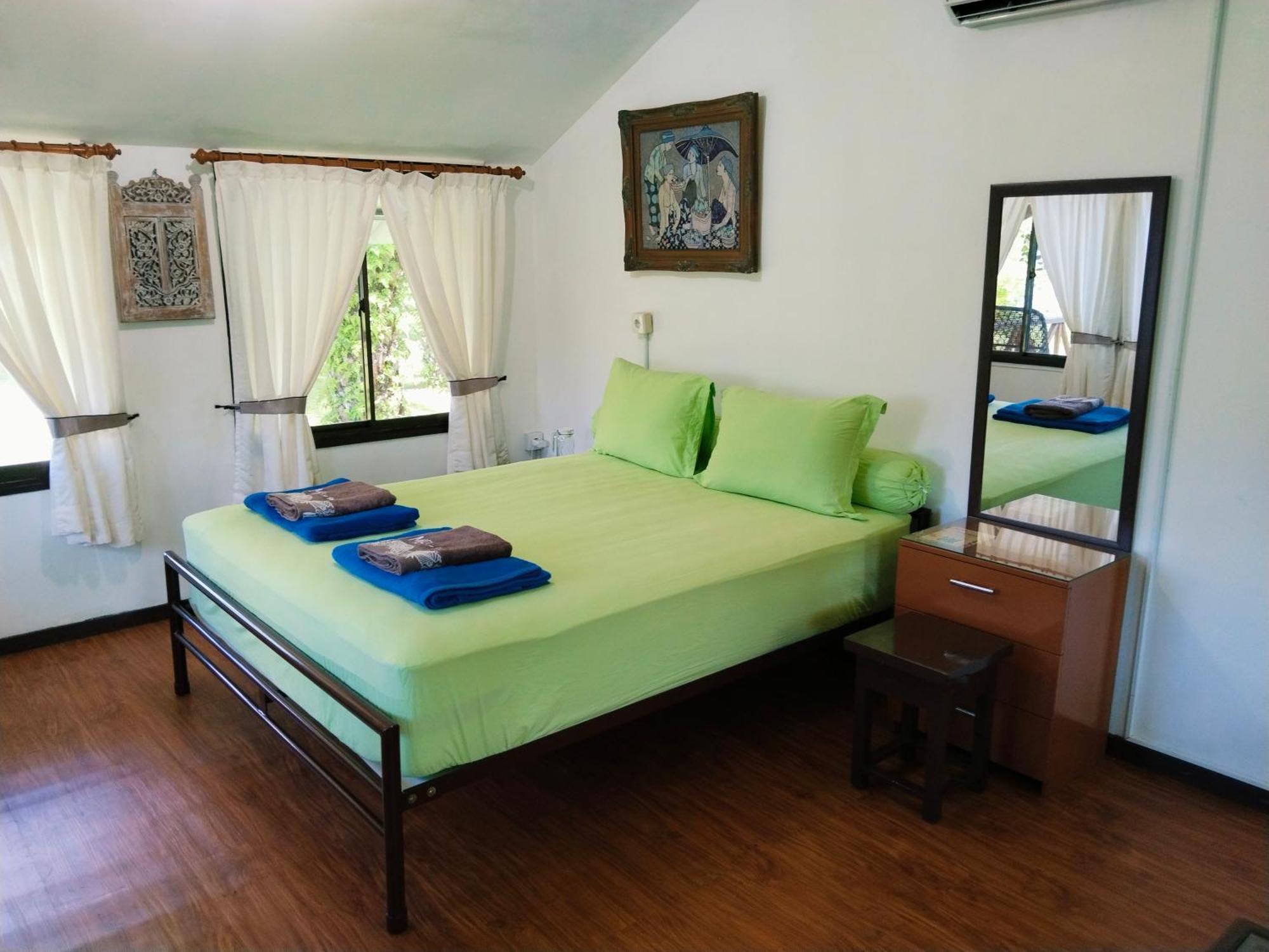 Готель Mb Camp Singkil Gosongtelaga Екстер'єр фото